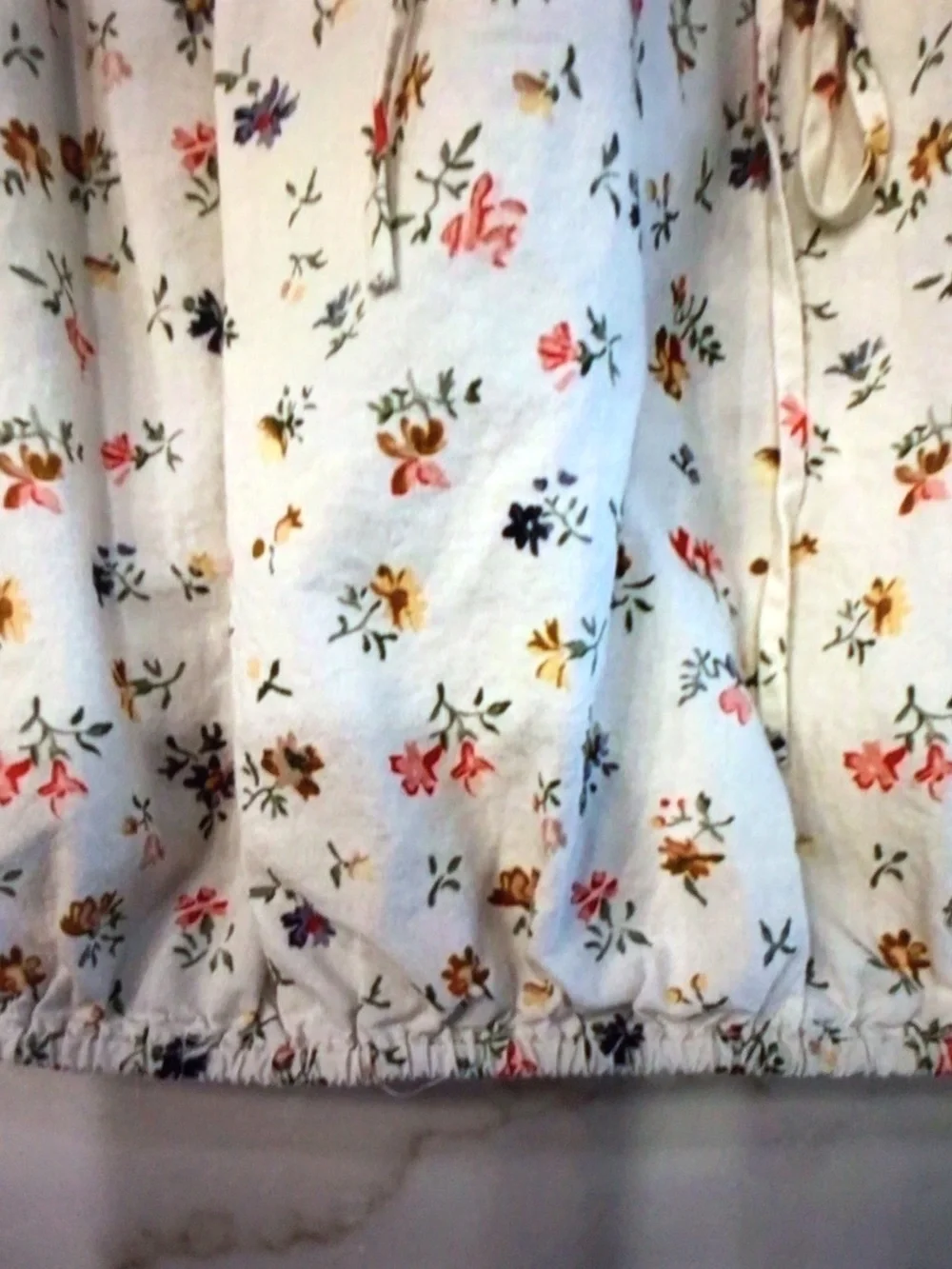 Doen Cream Floral Tie-Front Peasant Blouse